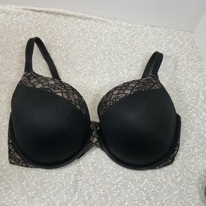 Victoria's Secret Body by Victoria Perfect Shape Black Lace Bra 38DDD